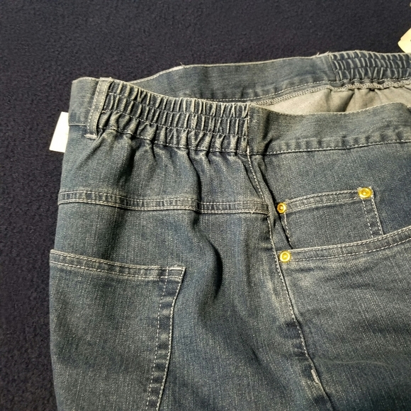 Hearts Of Palm Jeans - Picture 9 of 9